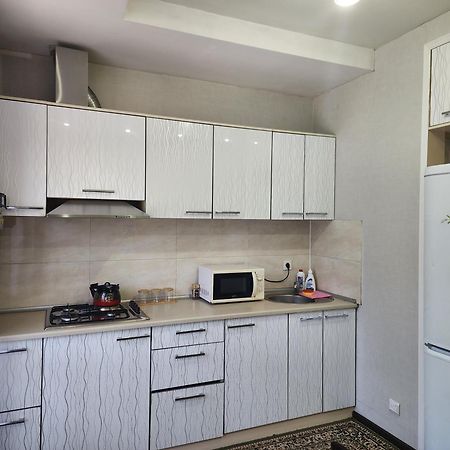 Apartments Paritet Bishkek Exterior foto