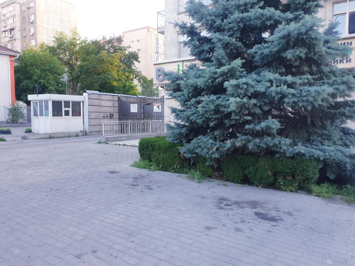 Apartments Paritet Bishkek Exterior foto